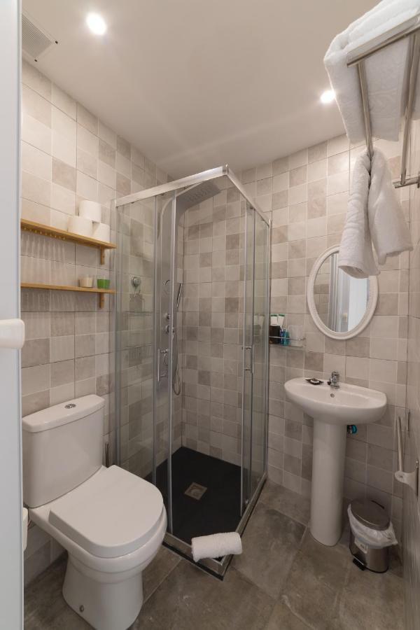Hostal Puente de Hierro Logroño Exterior foto